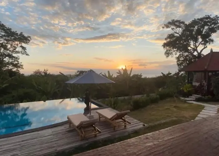 Sunset Hill 3*