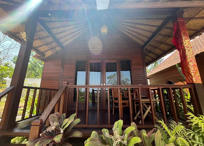 Sunset Hill Hotel Nusa Lembongan