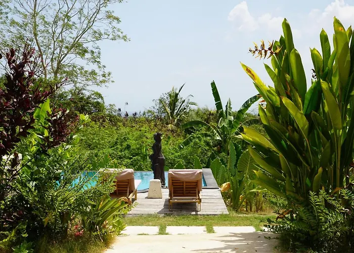 Sunset Hill Nusa Lembongan