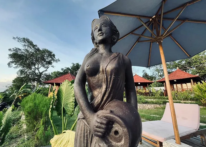Sunset Hill Nusa Lembongan