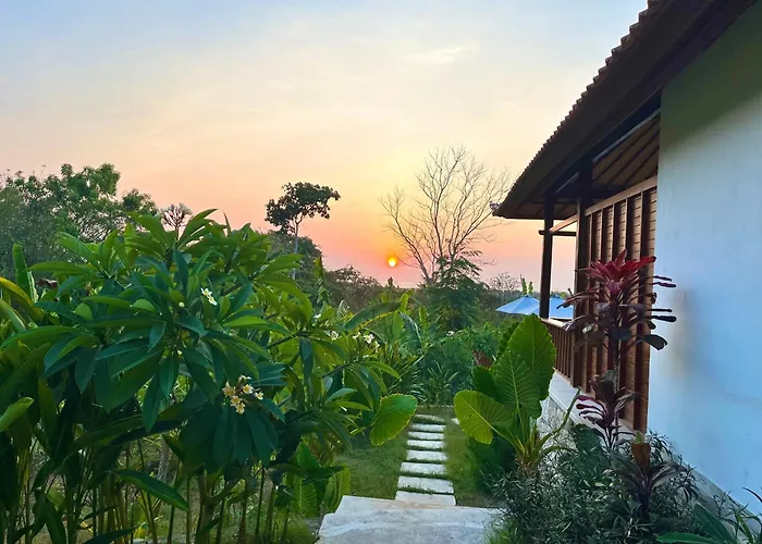 Sunset Hill Hotel Nusa Lembongan