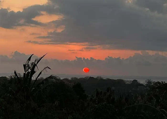 Sunset Hill Nusa Lembongan