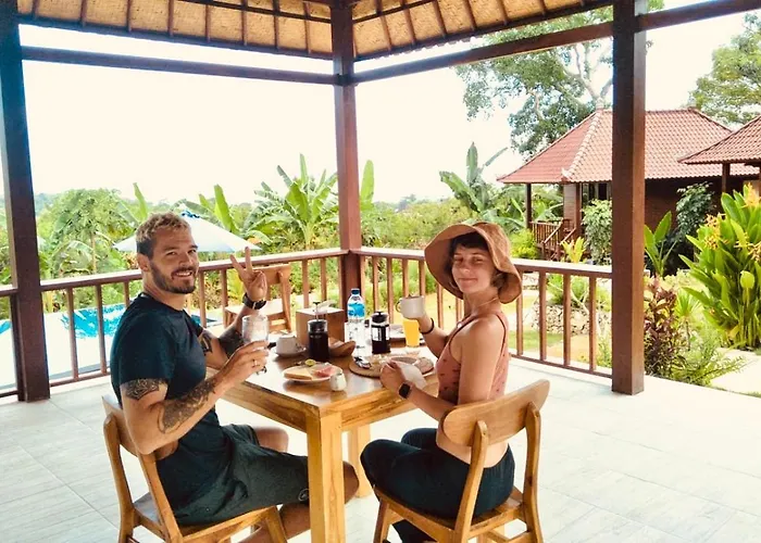 Sunset Hill Hotel Nusa Lembongan